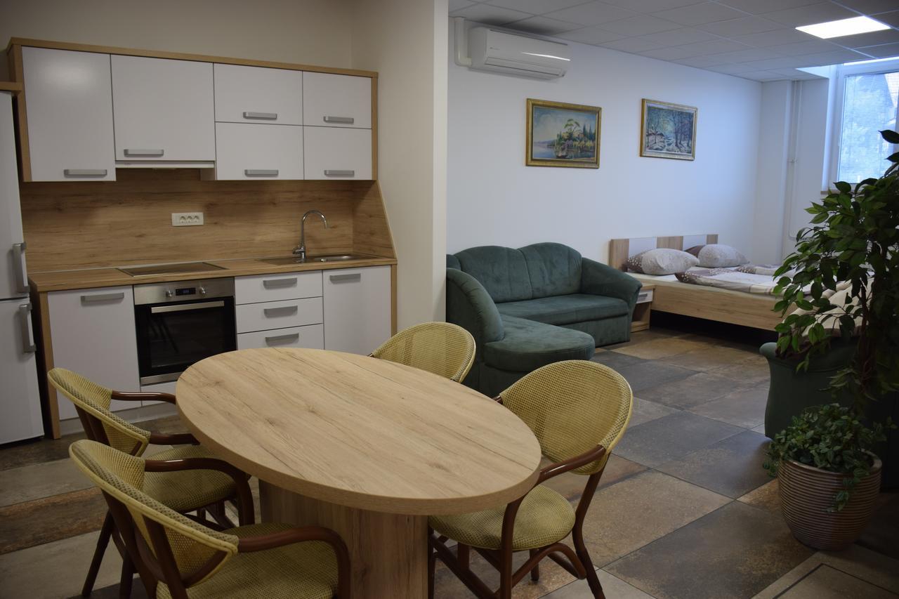 Hostel Novak Novo Mesto Dış mekan fotoğraf