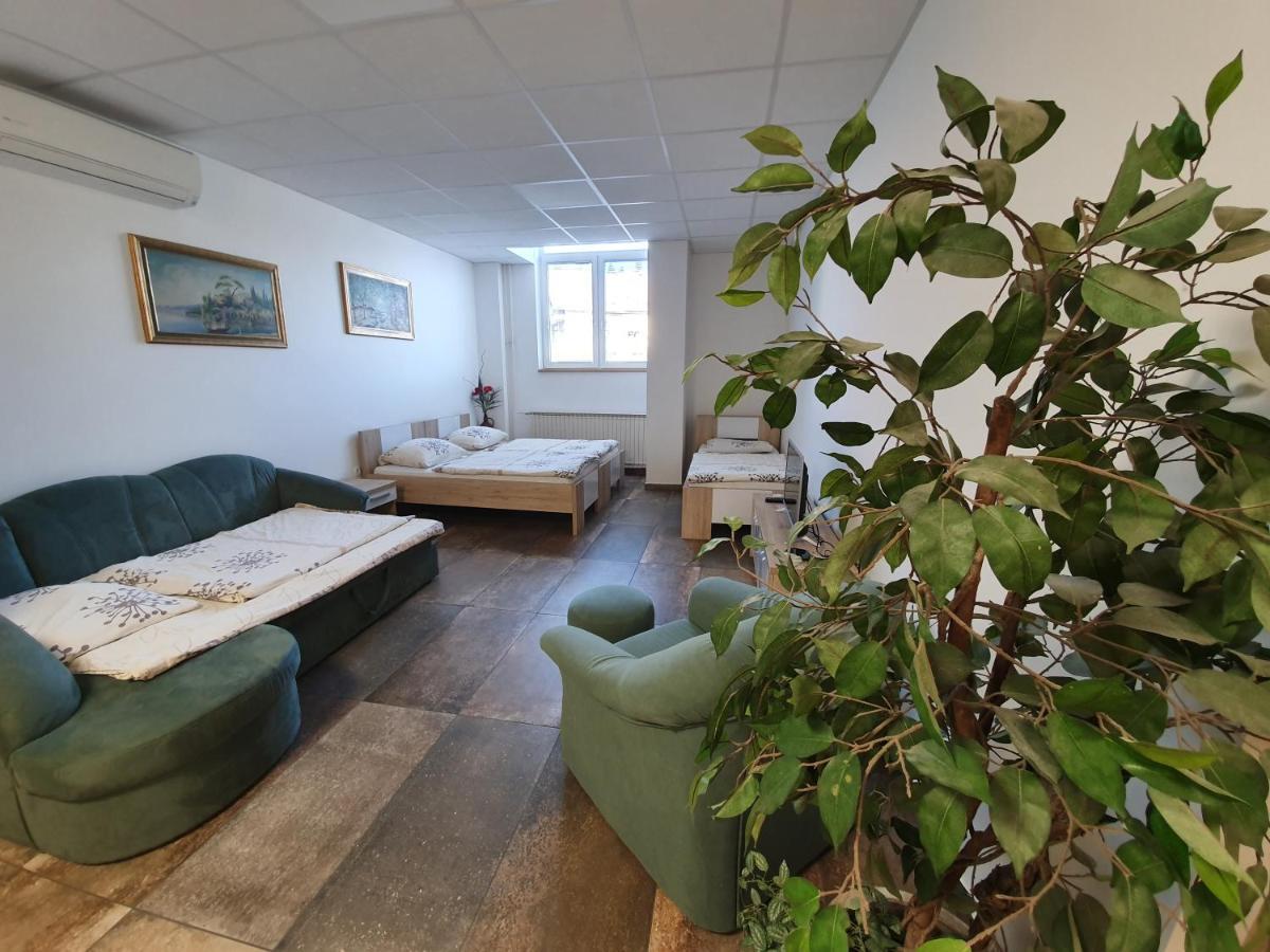 Hostel Novak Novo Mesto Dış mekan fotoğraf